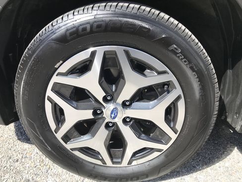 Used 2023 Subaru Forester Premium AWD/4WD image 11