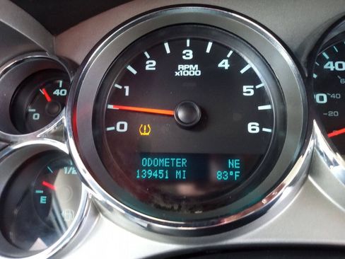 Used 2010 GMC Sierra 1500 SLE w/ Power Pack Plus AWD/4WD image 22