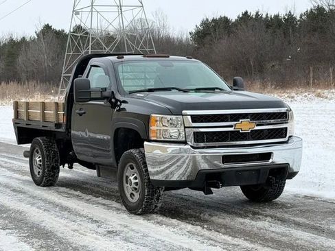 Used 2013 Chevrolet Silverado 2500 W/T w/ Snow Plow Prep Package image 2