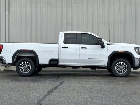 Used 2024 GMC Sierra 3500 Pro RWD image 3