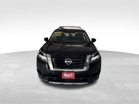 Used 2023 Nissan Pathfinder SL AWD/4WD image 8