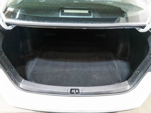 Used 2024 Toyota Corolla LE FWD image 31