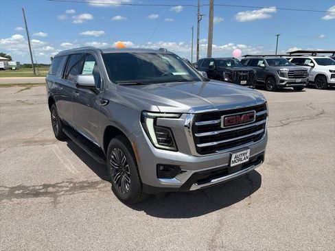 New 2026 GMC Yukon XL Elevation w/ Elevation Premium Package AWD/4WD image 8