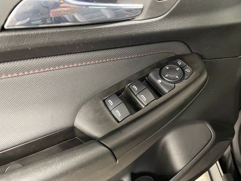 Used 2023 Chevrolet TrailBlazer RS AWD/4WD image 19