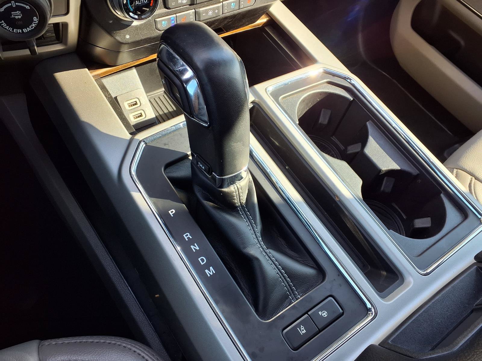 Used 2020 Ford F150 Lariat w/ Equipment Group 502A Luxury AWD/4WD image 13
