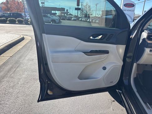 Used 2020 GMC Acadia Denali image 10