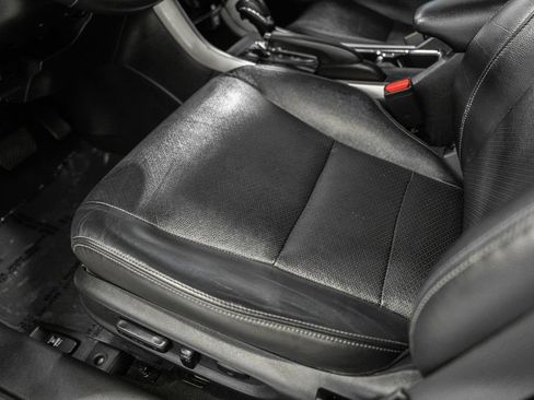 Used 2017 Honda Accord EX-L image 31