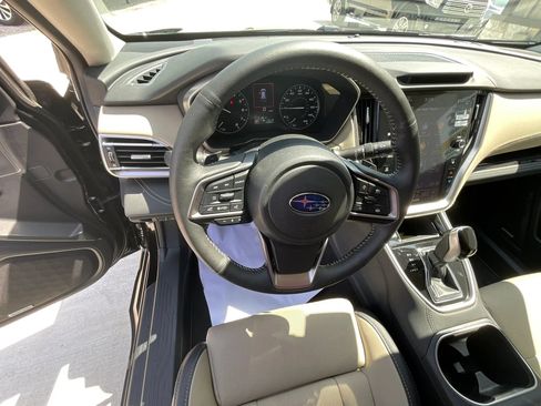Used 2025 Subaru Outback Limited AWD/4WD image 19