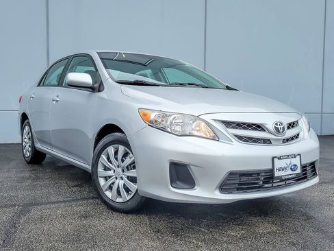 Used 2012 Toyota Corolla LE image 1