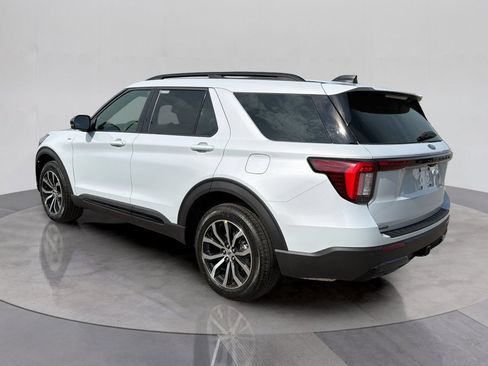 New 2026 Ford Explorer ST-Line AWD/4WD image 4