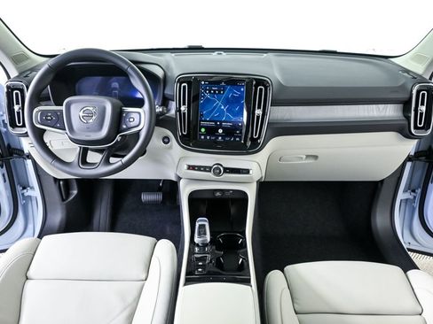 New 2026 Volvo XC40 B5 Plus w/ Protection Package Premier AWD/4WD image 17
