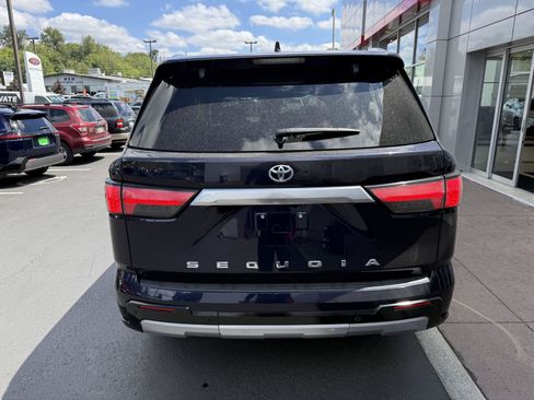 Used 2023 Toyota Sequoia Capstone AWD/4WD image 6