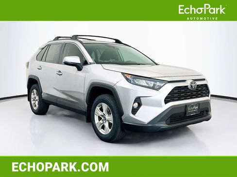 Used 2019 Toyota RAV4 XLE w/ Convenience Package AWD/4WD image 1