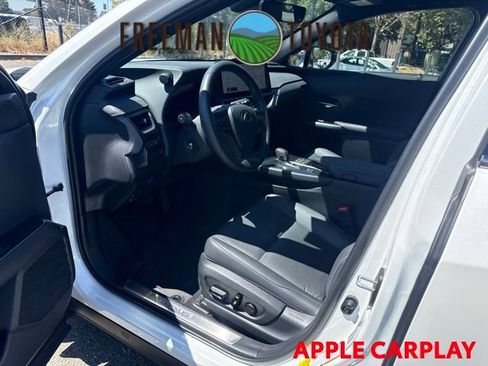 Used 2025 Lexus UX 300h AWD w/ Accessory Package (Z2) image 7