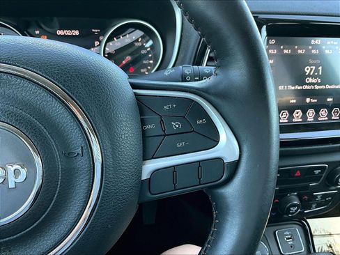 Used 2019 Jeep Compass Limited AWD/4WD image 8