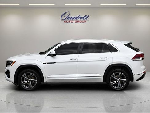 Used 2024 Volkswagen Atlas Cross Sport SEL R-Line AWD/4WD image 7