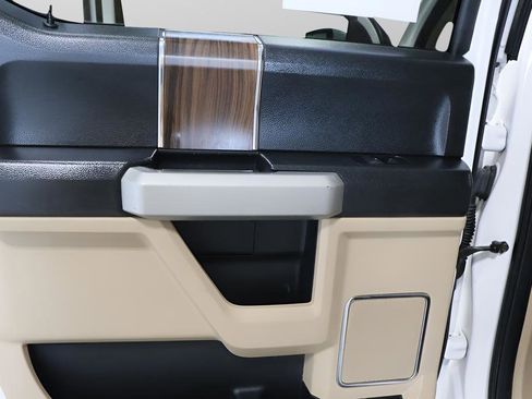 Used 2015 Ford F150 Lariat AWD/4WD image 25