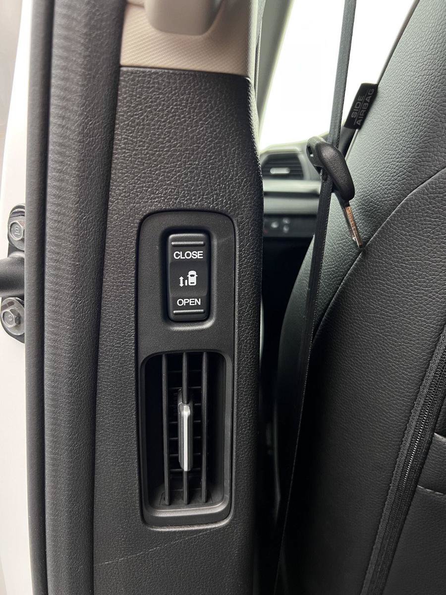 Certified 2026 Honda Odyssey Touring image 36