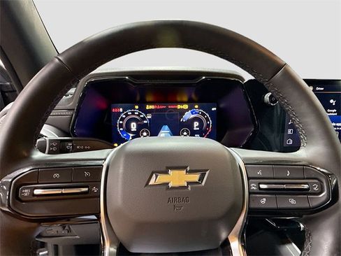 New 2024 Chevrolet Colorado LT w/ LT Convenience Package III image 14