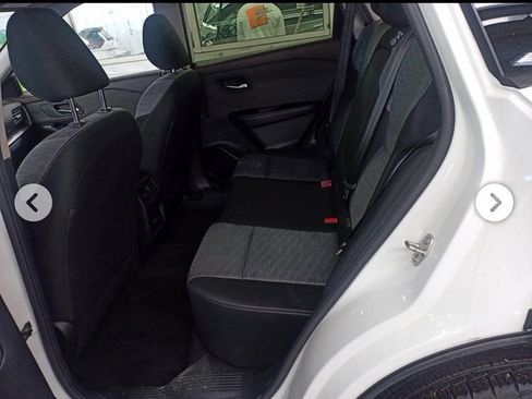 Used 2023 Nissan Rogue SV AWD/4WD image 9