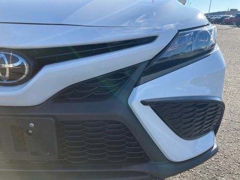 Used 2023 Toyota Camry SE image 29