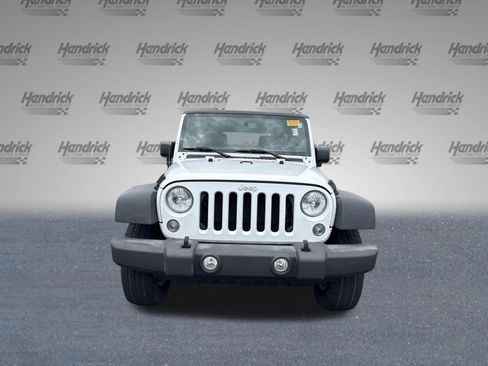 Used 2018 Jeep Wrangler Unlimited Sport S AWD/4WD image 3
