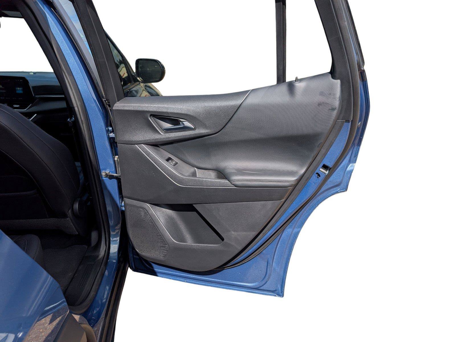 Used 2026 Chevrolet Equinox LT w/ Convenience Package II FWD image 19