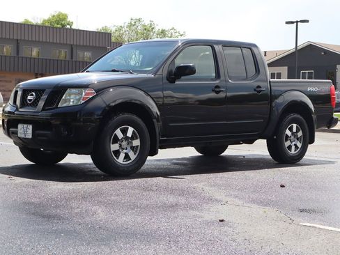 Used 2012 Nissan Frontier PRO-4X AWD/4WD image 11