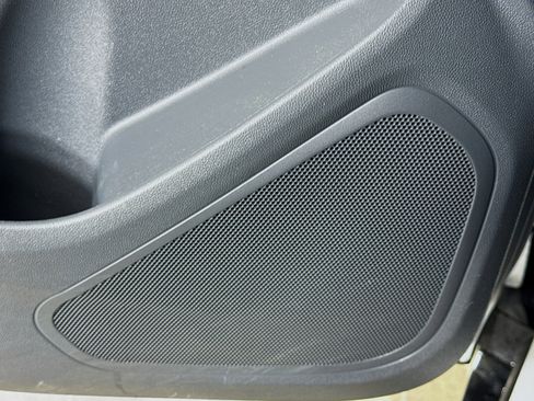 Used 2020 Chevrolet Bolt LT image 18