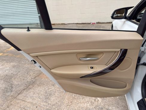 Used 2014 BMW 328d Sedan RWD image 38