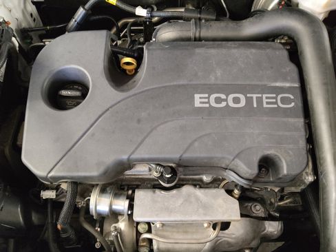 Used 2020 Chevrolet Equinox LT w/ Sport Edition FWD image 30