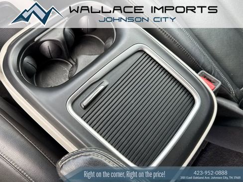Used 2022 Chrysler Pacifica Touring-L FWD image 18