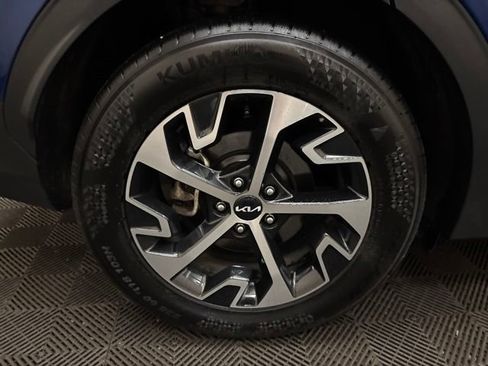 Certified 2025 Kia Sportage EX FWD image 24