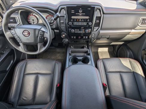 Used 2024 Nissan Titan PRO-4X w/ Pro-4x Convenience Package AWD/4WD image 5