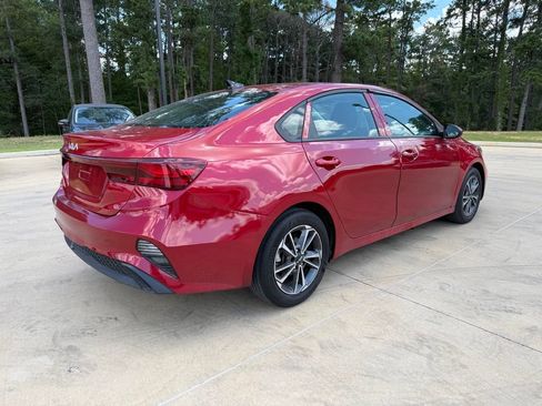 Used 2024 Kia Forte LXS FWD image 5
