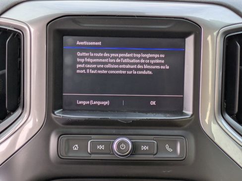 Used 2020 Chevrolet Silverado 1500 Custom w/ Custom Value Package image 18