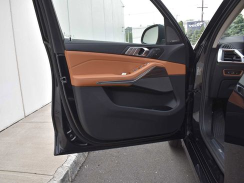 Used 2026 BMW X7 xDrive40i w/ Premium Package AWD/4WD image 14