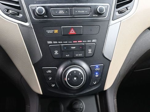 Used 2018 Hyundai Santa Fe Sport image 17