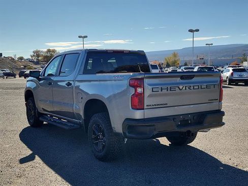 New 2026 Chevrolet Silverado 1500 Custom Trail Boss w/ LPO, Dark Essentials Package image 4