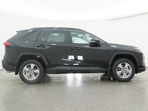 New 2025 Toyota RAV4 XLE image 19