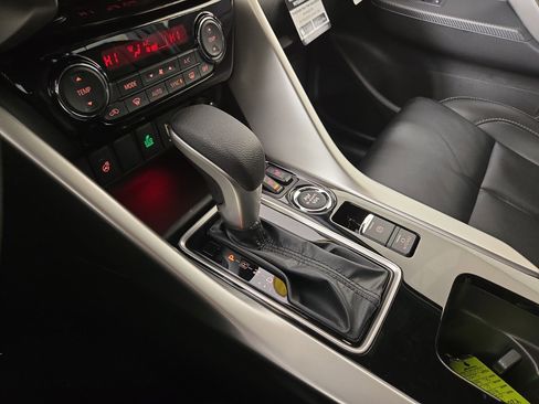 New 2026 Mitsubishi Eclipse Cross SEL image 21