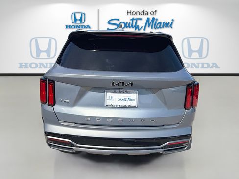 Used 2022 Kia Sorento SX AWD/4WD image 6