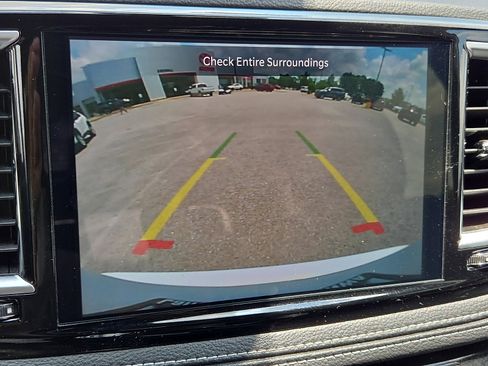Used 2026 Chrysler Pacifica Limited FWD image 20