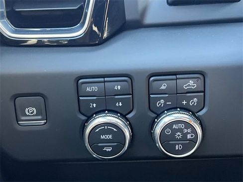Used 2024 GMC Sierra 1500 Denali w/ Denali Reserve Package image 27