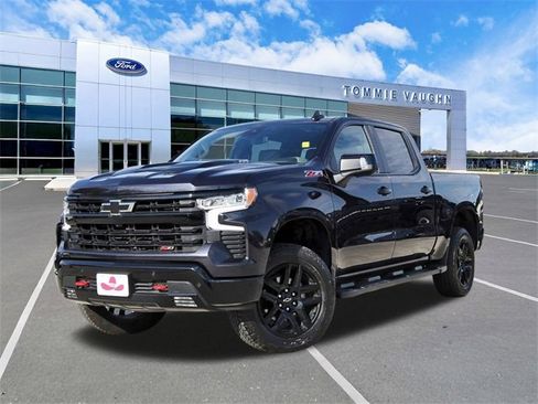 Used 2024 Chevrolet Silverado 1500 LT Trail Boss w/ LT Trail Boss Premium Package image 1