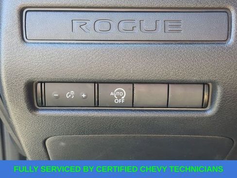 Used 2024 Nissan Rogue S image 25