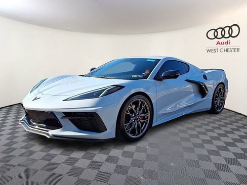 Used 2023 Chevrolet Corvette Stingray Coupe w/ Z51 Performance Package image 3