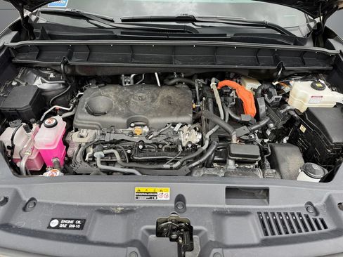 Used 2024 Toyota Highlander XLE AWD/4WD image 20