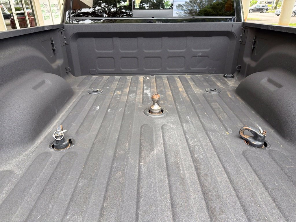 Used 2025 RAM 3500 Laramie AWD/4WD image 39
