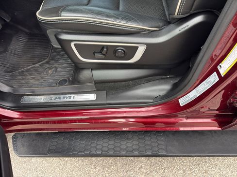 Used 2022 RAM 1500 Laramie w/ Sport Appearance Package AWD/4WD image 15